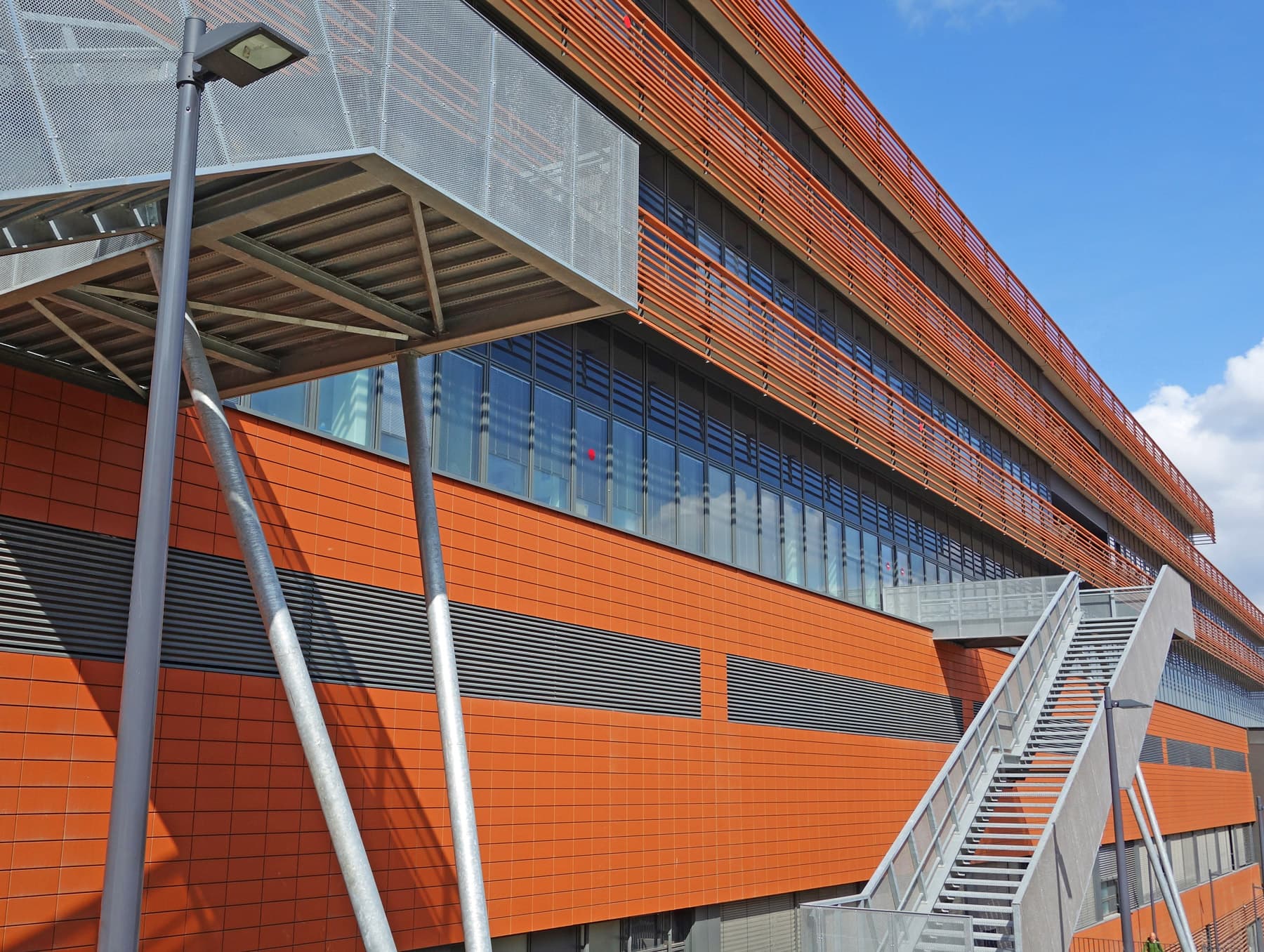 Escaleras de acero en Lugo